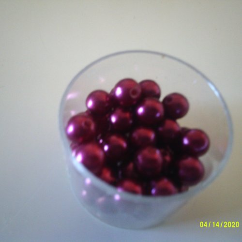 Lot de 50 perles rondes  - de couleur rouge bordeaux - 7 mm