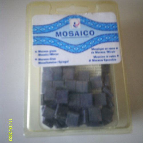 Boîte de 200 grammes de mosaïque en verre de murano - tesselles de couleur améthyste