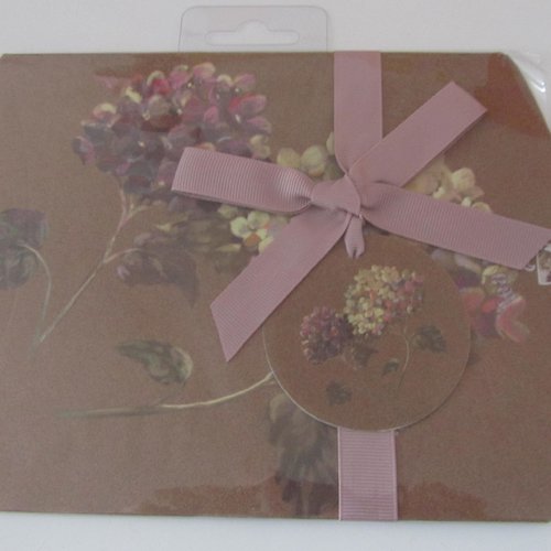 Boîte, étui cadeau floral avec ruban et étiquette - couleur tea  time - 14 x 16 cm