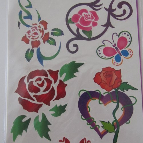 Pochette de tatouages (tattoos) temporaires représentant des roses, papillon, coeur