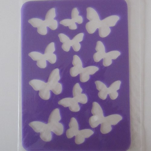Pochoir, stencil - représentant des papillons petits et grands - dimension : 15 x 10,5 cm
