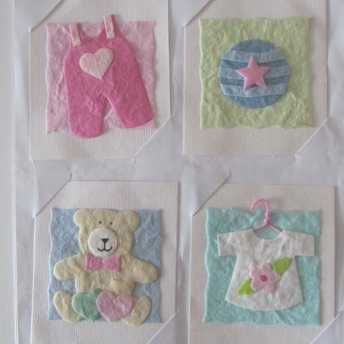 Lot de 4 petites cartes décoratives sur le thème des bébés