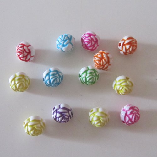 Lot de perles en résine rondes en forme de roses de différentes couleurs