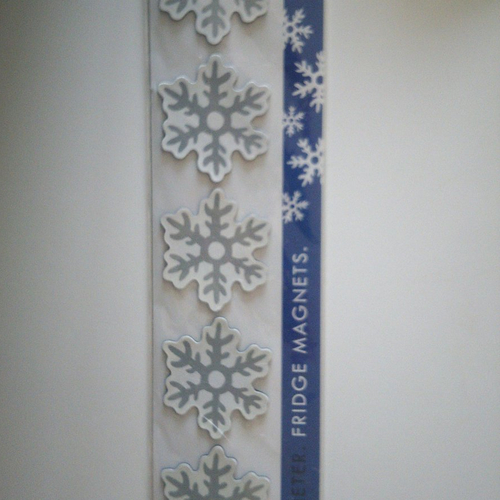 Planche de 4 magnets pour réfrigérateur ou autre représentant un flocon de neige