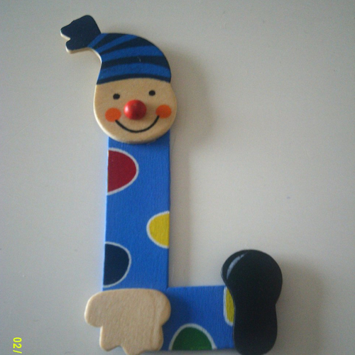 Lettre en bois peint  - représentant la lettre  "l" sous la forme d'un petit clown