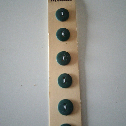 Lot de 6 boutons ronds de couleur vert bouteille - marque "médiac" - 12 mm - c.105