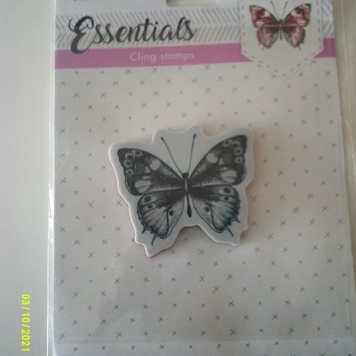 Essentials - cling stamps représentant un papillon - studio light
