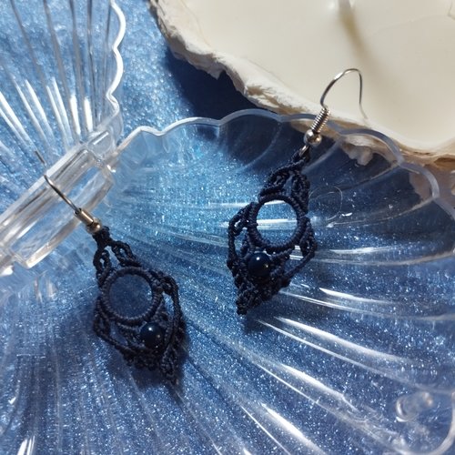 Boucles d'oreilles en micro macramé