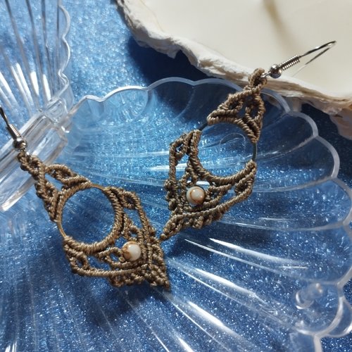 Boucles d'oreilles en micro macramé