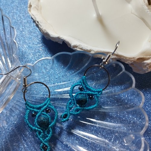 Boucles d'oreilles en micro macramé