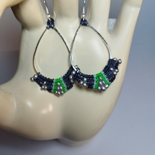 Boucles d'oreilles  "larme" macramé
