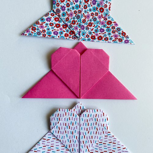 3 marque-pages cœur en origami