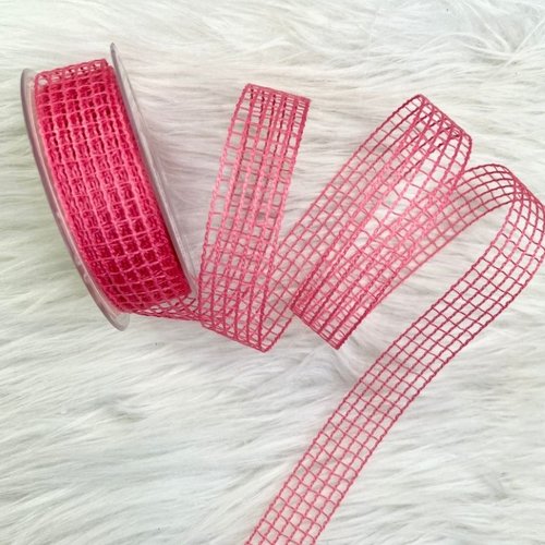 Ruban en maille fuchsia 25 mm x 20 m pour couture, décoration et loisirs créatifs – réf. rolquad5