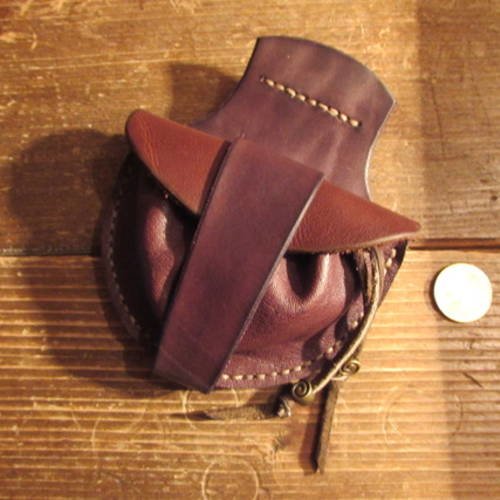 Petit sac ceinture escarcelle en cuir marron steampunk 