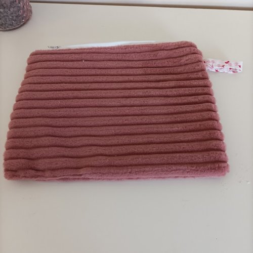 Trousse en velours et tissu