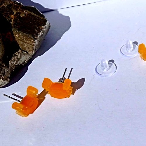 Boucles d'oreille "les p'tits crabes de plouguerneau -2", acier inoxydable et résine