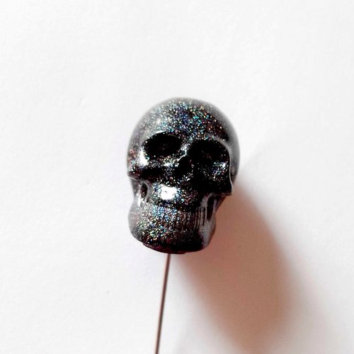 Fibule tête de mort, en résine fait main,noir galaxy