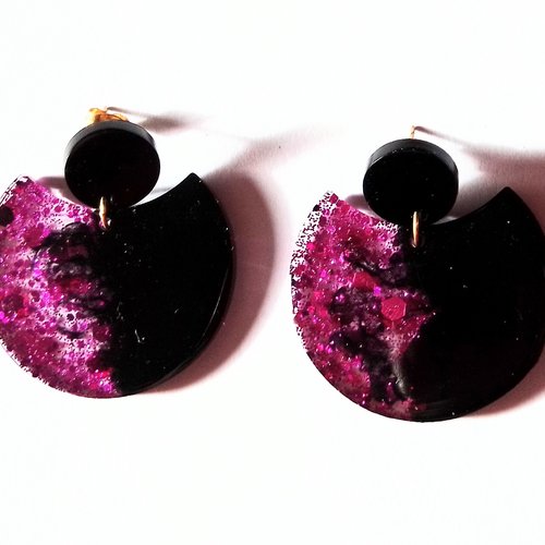 Boucles d'oreille série "disco rose" modèle 1 en résine et acier inoxydable
