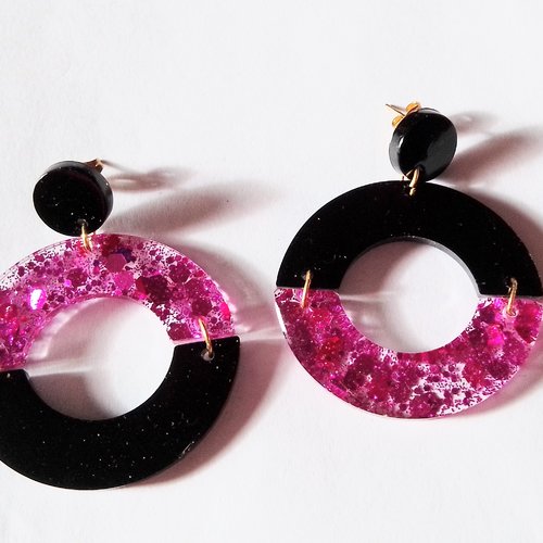 Boucles d'oreille série "disco rose" modèle 2 en résine et acier inoxydable