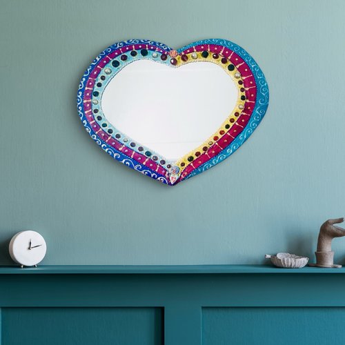 Miroir cœur collier vintage -perles arc en ciel -mosaïque -décoration murale
