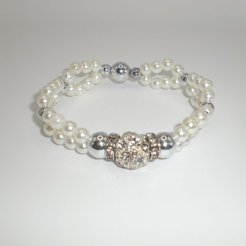 Magnifique bracelet luxueux, perles nacrées et strass