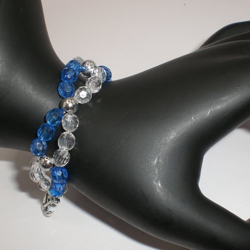Superbe bracelet translucide bleu et blanc sur élastique