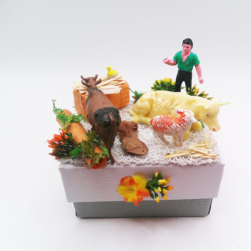 Boite cadeau 251 décorée thème ferme, originale et unique