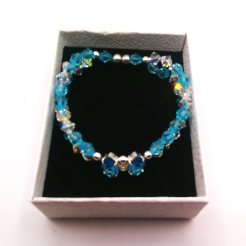 Bracelet perles cristal swarovsky et perles synthétique dans boite cadeau