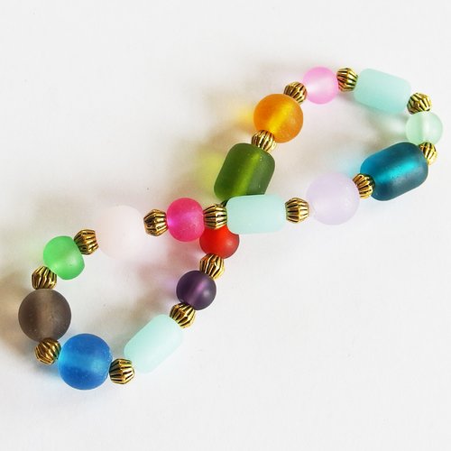 Bracelet boho chic perles verre givré dépoli couleurs vives or