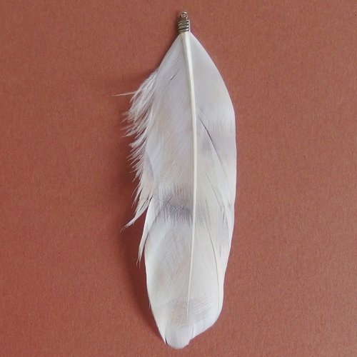 Breloque grande plume blanc beige 11cm