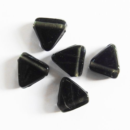 Lot de perles indiennes verre triangulaires noir x5