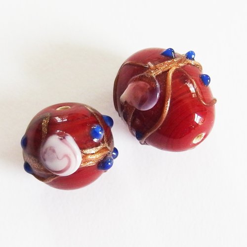 Grosses perles verre lampwork rond et olive rouge foncé 2,8cm  x2