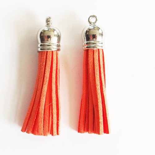 Deux breloques pompons suédine orange embout argent 55mm