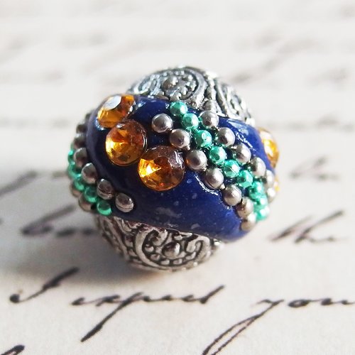Perle ethnique indonésienne kashmiri bleu argent strass