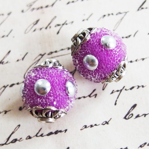 Deux perles ethniques indonésiennes kashmiri violet et argent