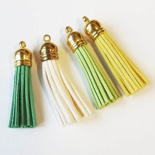 Breloques pompons glands suédine embout doré assortiment jaune vert 55mm x4