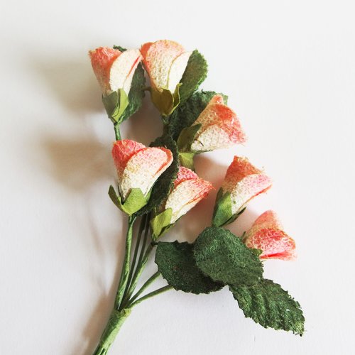 Bouquet fleur artificielle papier rose blanc vert