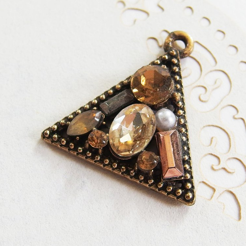 Breloque pendentif strass baroque vintage triangle 2,3cm