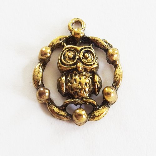 Breloque pendentif chouette hibou médaillon vieil or antique 2,3cm