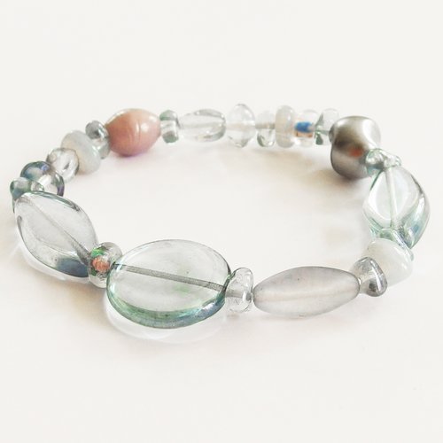 Bracelet femme bohème perles verre transparent bleuté