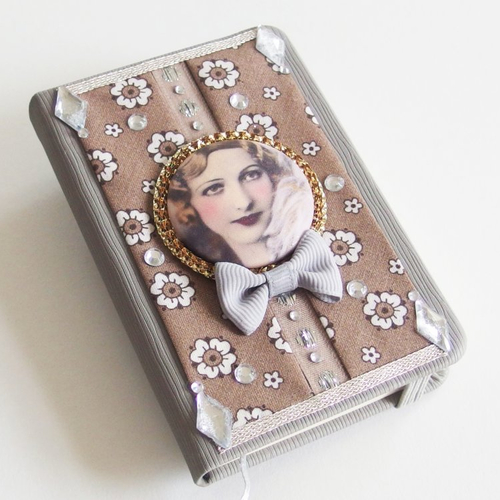 Petit carnet retro "années trente" portrait de dame