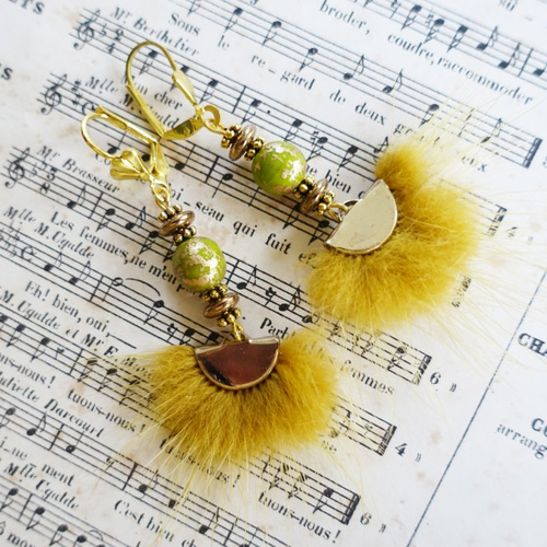 Boucles d'oreilles baroque jaune kaki "petite tsarine"