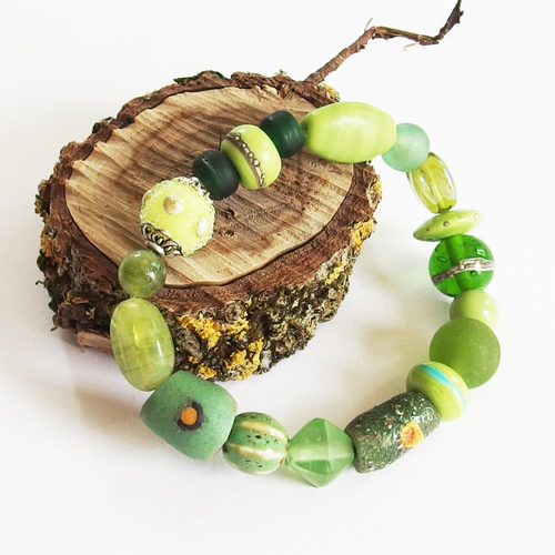 Bracelet tribal ethnique boho chic perles verre soufflé recyclé céramique indonésienne kashmiri