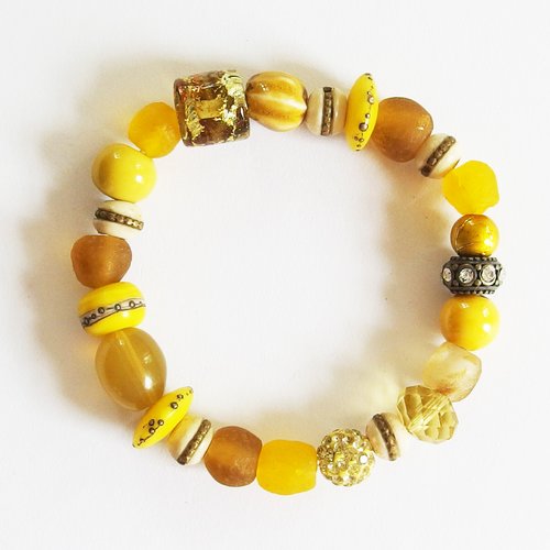 Bracelet boho ethnique tribal perles verre porcelaine, verre soufflé, shamballa et os de yak