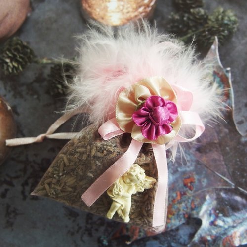 Sachet de lavande bio du jardin "ange et plume"