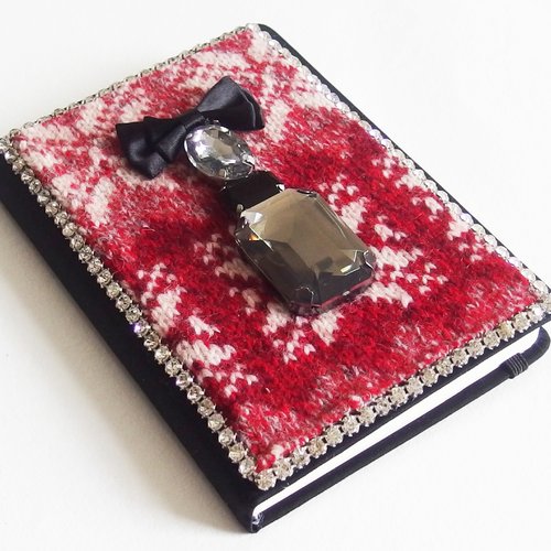 Carnet de note chic haute couture rouge et noir laine noeud strass