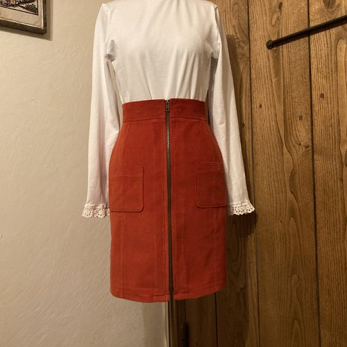 Réservée - jupe en velours de coton couleur potiron avec zip devant