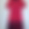 Robe trapèze rouge ample à manches courtes avec dentelle noire 
