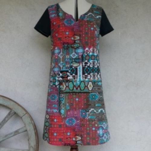 Robe trapèze ample à manches  courtes en tissu ethnique 100% coton taille 40 