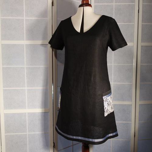 Robe trapèze ample à manches courtes en lin noir 